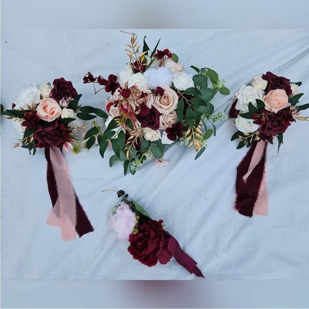 Ling’s moment romantic marsala bouquets